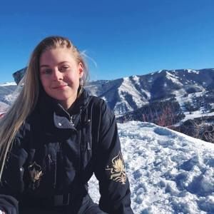 Meet your Posher, Julia